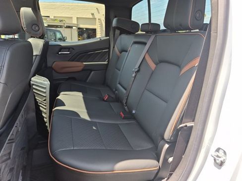 Used 2026 GMC Canyon AT4 w/ Technology Plus Package AWD/4WD image 20