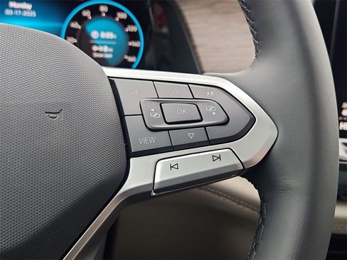 New 2025 Volkswagen Atlas SEL Premium R-Line image 21