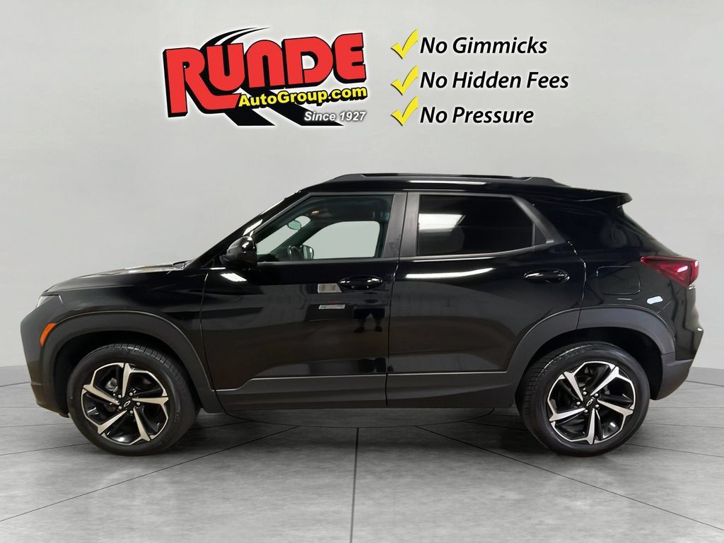 Used 2021 Chevrolet TrailBlazer RS w/ Convenience Package AWD/4WD image 3