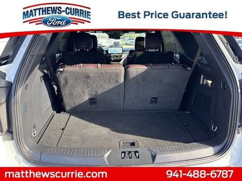 Certified 2025 Ford Explorer Platinum image 14