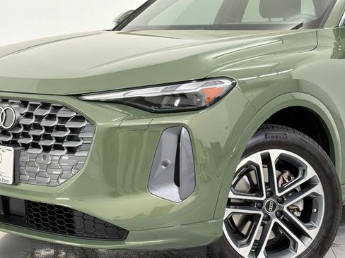 Certified 2025 Audi Q5 Premium w/ Convenience Package image 11