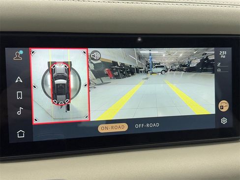 Used 2022 Land Rover Defender 110 SE image 32