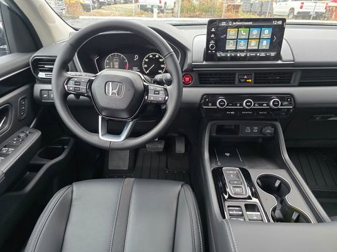 New 2025 Honda Pilot EX-L image 15