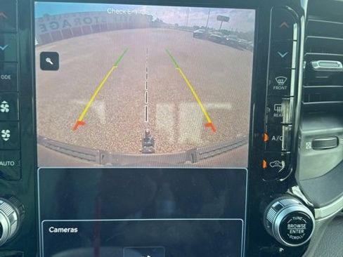 Used 2023 RAM 1500 Big Horn image 15