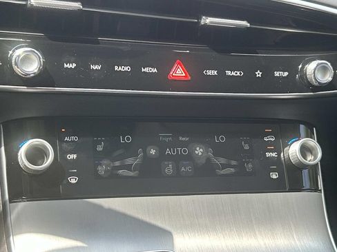 New 2026 Genesis GV70 2.5T Advanced w/ G1 Accessory Package AWD/4WD image 36
