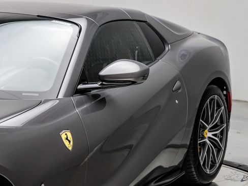 Used 2022 Ferrari 812 GTS RWD image 36