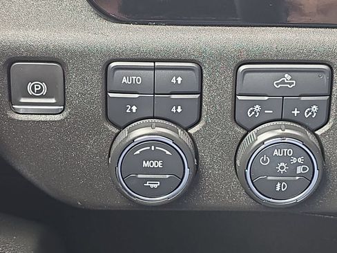 Certified 2024 Chevrolet Silverado 1500 RST AWD/4WD image 18