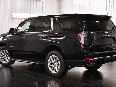 Used 2025 Chevrolet Tahoe Premier AWD/4WD image 5