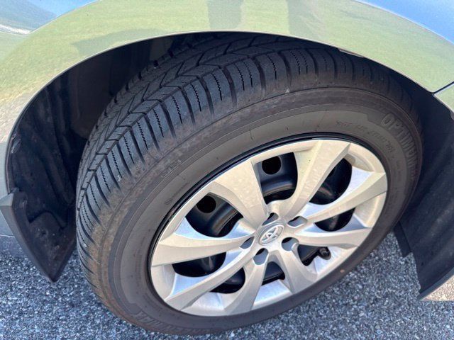 Used 2023 Toyota Corolla LE FWD image 12