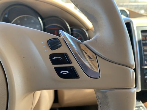 Used 2012 Porsche Cayenne S image 20