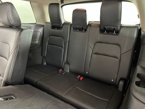 Used 2023 Nissan Pathfinder SL FWD image 42