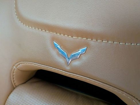 Used 2015 Chevrolet Corvette Stingray Coupe w/ 2LT Preferred Equipment Group image 17