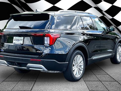 Used 2025 Ford Explorer Platinum w/ LUX Leather Package AWD/4WD image 2