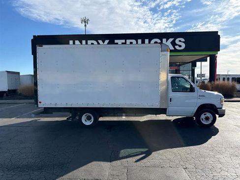 Used 2016 Ford E-450 and Econoline 450 Super Duty w/ Exterior Upgrade Package image 1