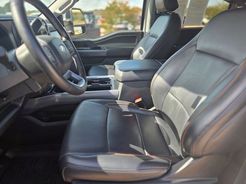 Certified 2025 Ford F350 Lariat w/ Lariat Ultimate Package AWD/4WD image 15