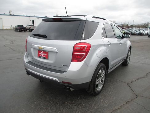 Used 2017 Chevrolet Equinox Premier w/ Enhanced Convenience Package image 5