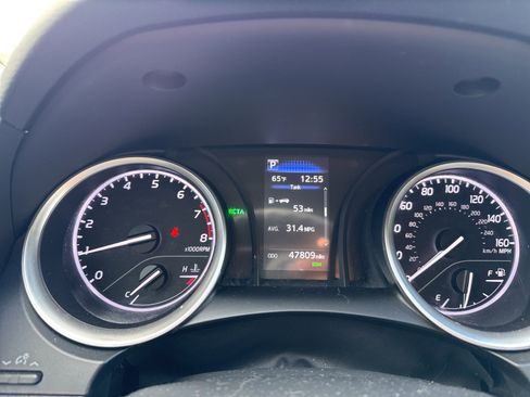 Used 2024 Toyota Camry LE image 12