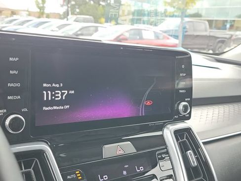 Certified 2022 Kia Sorento SX AWD/4WD image 33