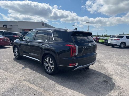 Used 2021 Hyundai Palisade SEL w/ Premium Package FWD image 5