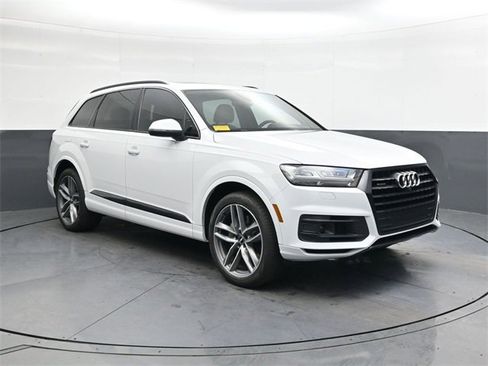 Used 2018 Audi Q7 3.0T Prestige image 2