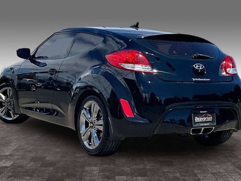 Used 2016 Hyundai Veloster w/ Option Group 02 FWD image 12