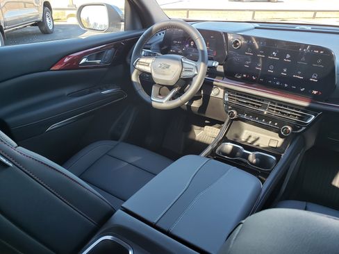 New 2026 Chevrolet Traverse Z71 w/ Driver Confidence Package image 38