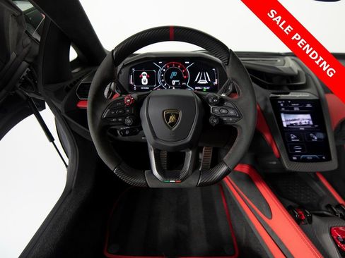 Used 2024 Lamborghini Revuelto image 17