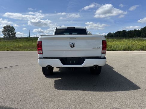 Used 2018 RAM 1500 Express w/ Express Value Package AWD/4WD image 6