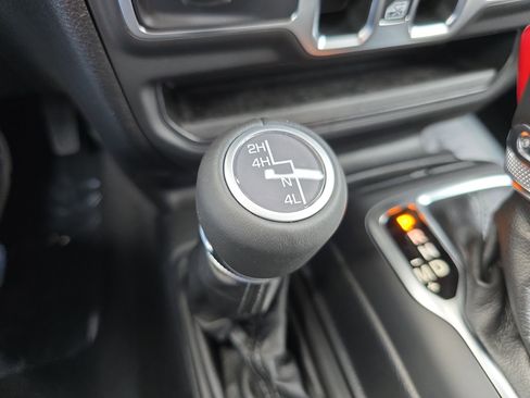 New 2025 Jeep Gladiator Sport w/ Premium Package image 25