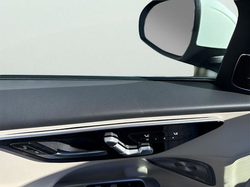 New 2026 Mercedes-Benz C 300 4MATIC Sedan image 12