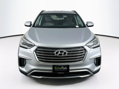 Used 2017 Hyundai Santa Fe SE w/ SE Premium Package 02 FWD image 2