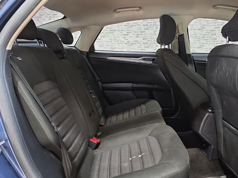 Used 2018 Ford Fusion SE image 12