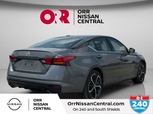 Used 2025 Nissan Altima 2.5 SR FWD image 5