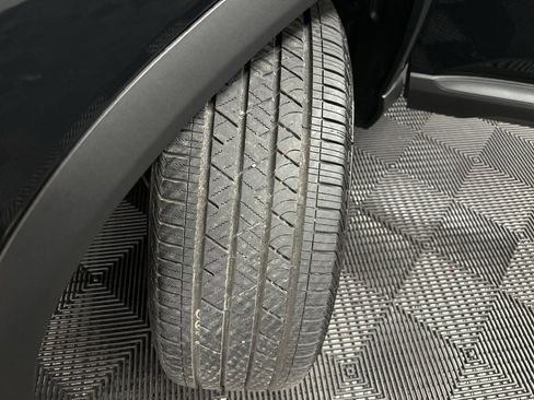 Used 2025 Honda Pilot Black Edition image 42