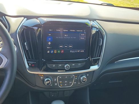 Used 2024 Chevrolet Traverse Premier w/ Redline Edition FWD image 23