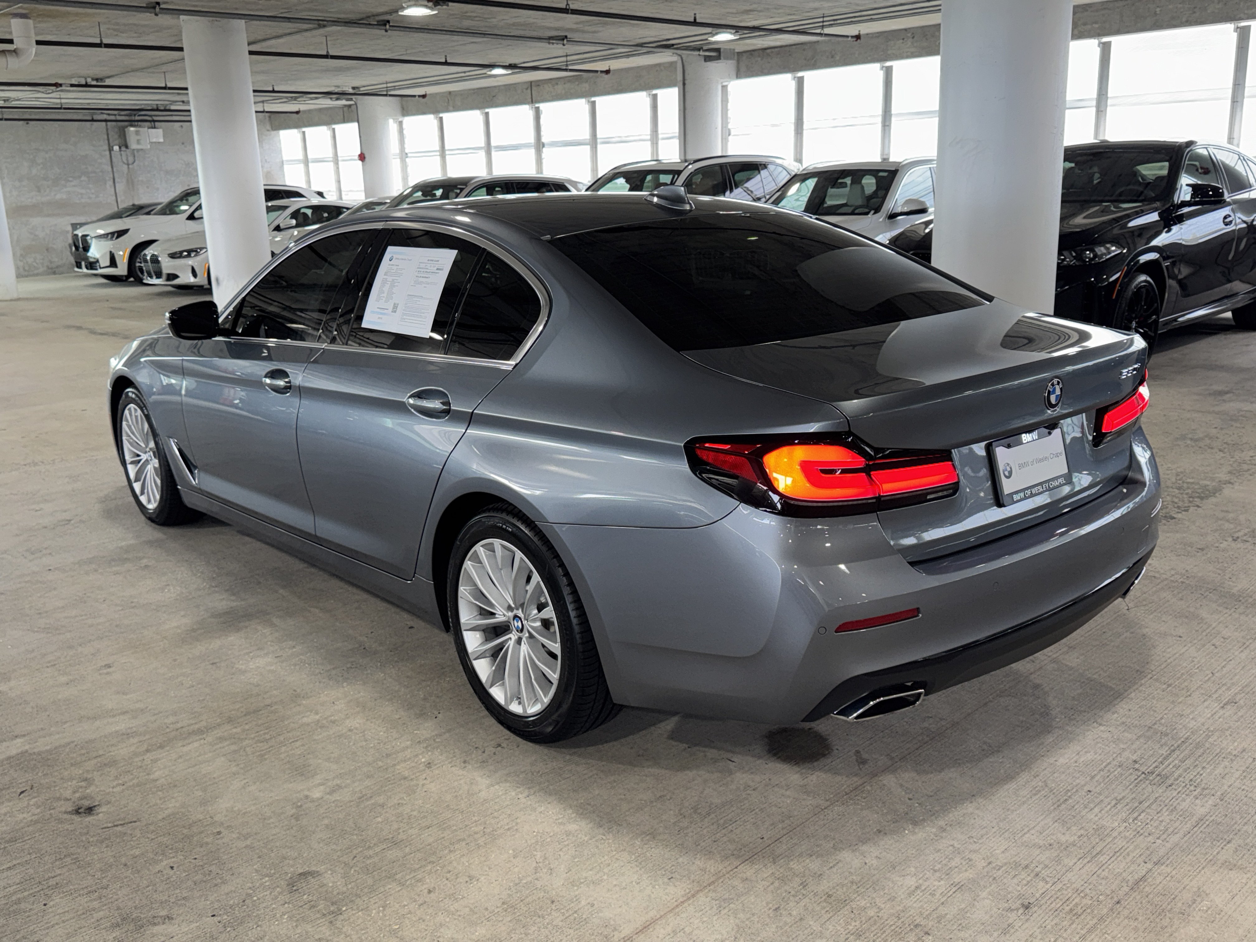 Used 2022 BMW 530i w/ Premium Package RWD image 6