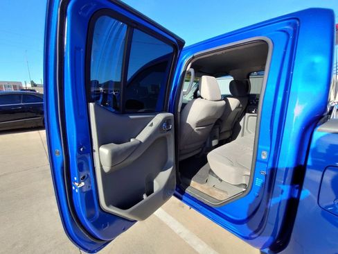 Used 2012 Nissan Frontier SV w/ SV Premium Utility Pkg RWD image 23