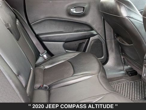 Used 2020 Jeep Compass Latitude image 34