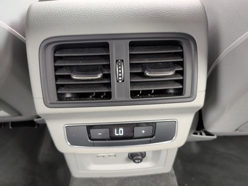 Certified 2025 Audi Q5 2.0T Premium Plus image 23