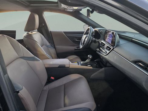 Used 2024 Lexus ES 350 w/ Premium Package image 20