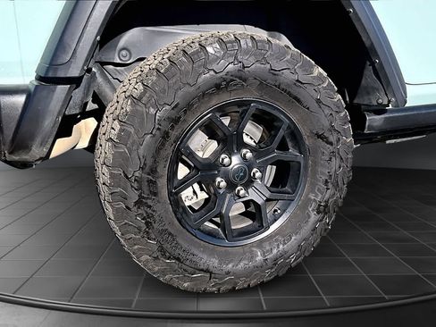 Used 2024 Jeep Wrangler Willys image 35