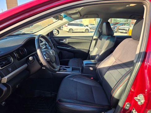 Used 2016 Toyota Camry SE w/ Protection Package (Q2) image 26