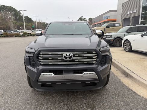 Used 2024 Toyota Tacoma Limited image 2