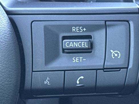 Used 2023 Nissan Rogue S image 20