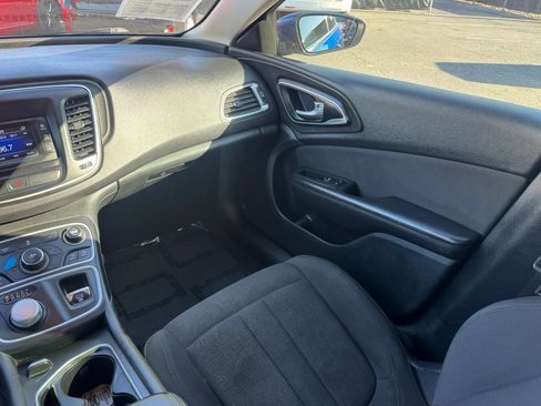 Used 2017 Chrysler 200 LX FWD image 25