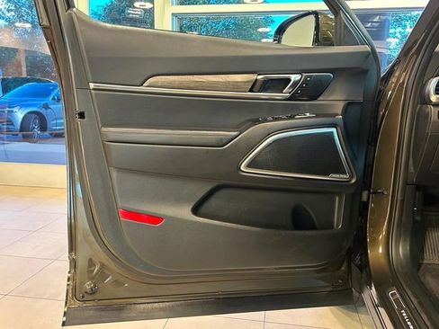 Used 2020 Kia Telluride SX w/ SX Prestige Package image 18