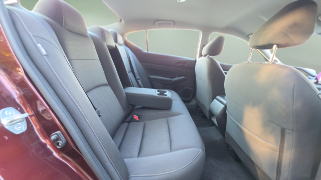 Used 2023 Nissan Altima 2.5 SV FWD image 30