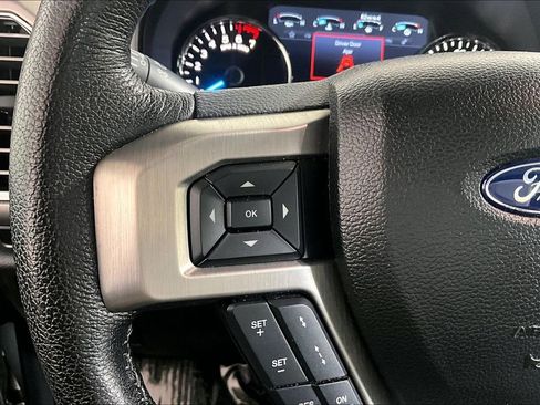 Used 2016 Ford F150 Platinum w/ Equipment Group 701A Luxury image 18