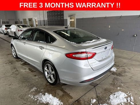 Used 2016 Ford Fusion SE w/ Equipment Group 201A image 27
