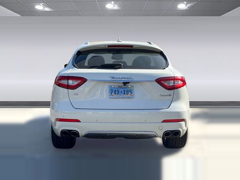 Used 2019 Maserati Levante S GranLusso image 5